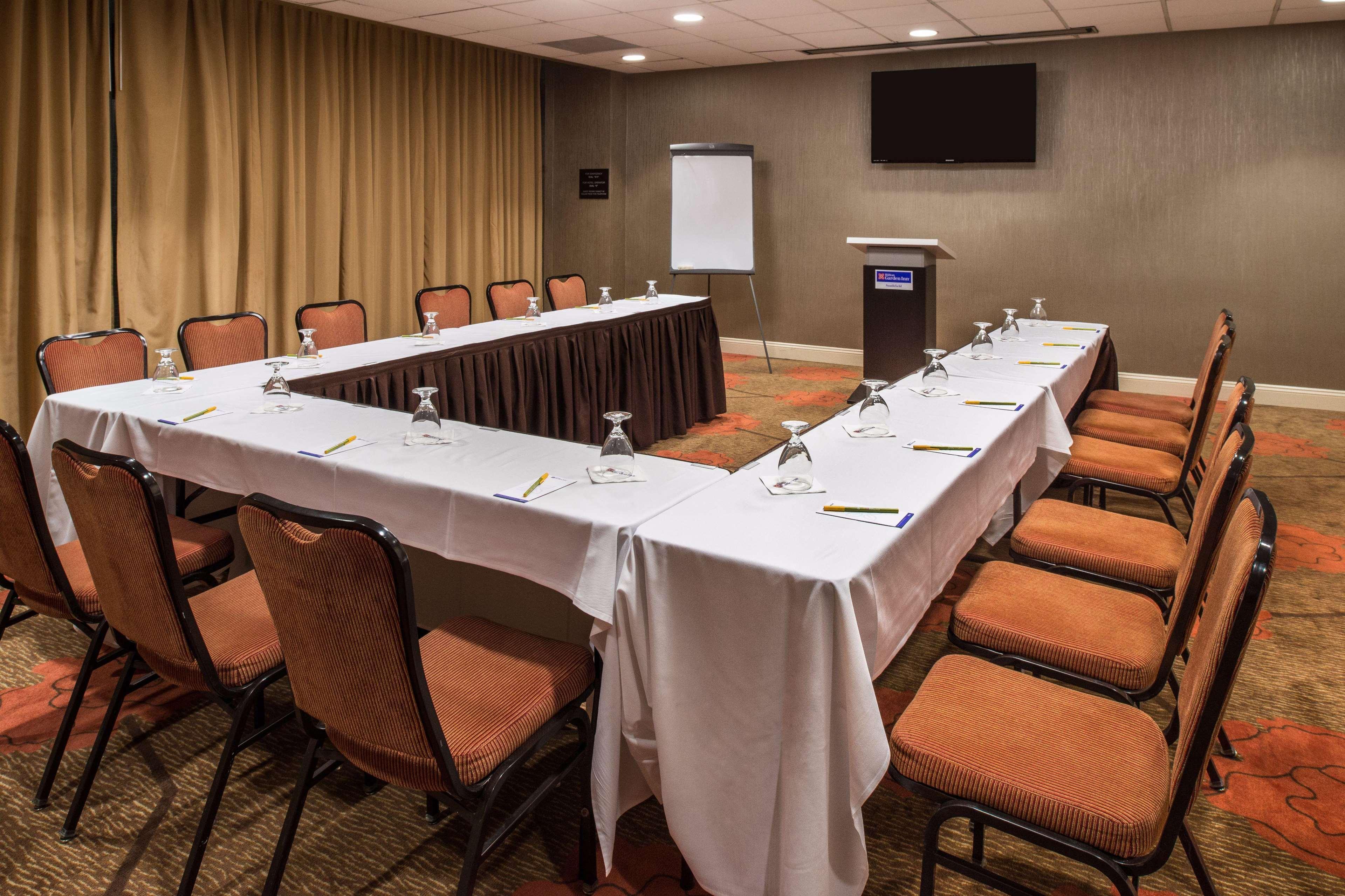 Hilton Garden Inn Detroit Southfield Eksteriør bilde